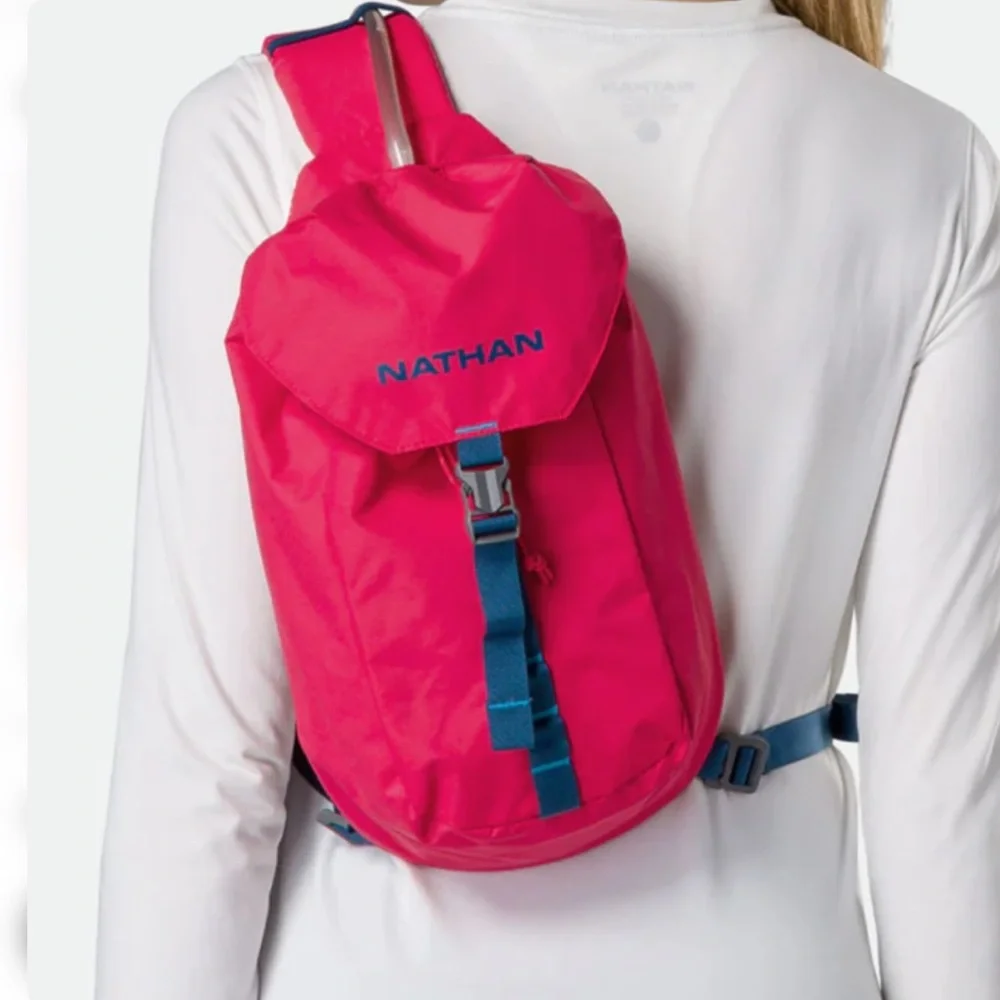 Nathan Hydration Crossbody Bag with SEALED 750mL Water Bladder and Hose
